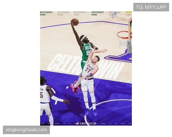 杰伦·布朗利用挡拆拉开空间提升得分效率明显优于季后赛对手