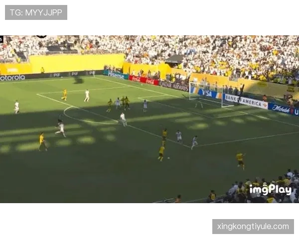 库尔图瓦对阵利物浦、曼城的极限扑救名场面解析