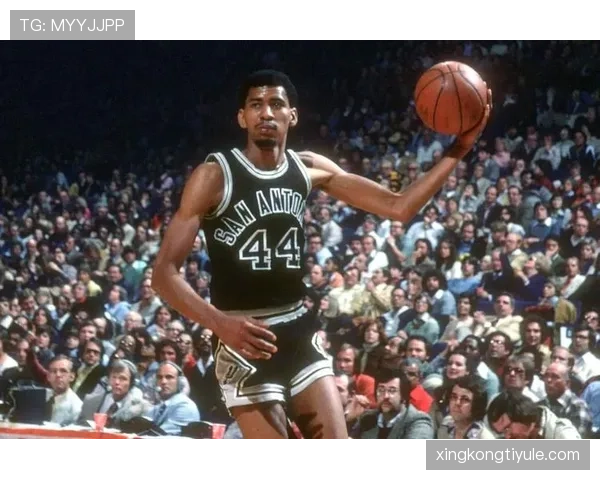 乔治·格文无球跑动效率提升显著，拉开防守空间助攻增长