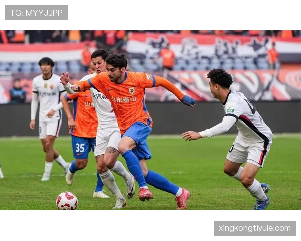 山东泰山阵容老化问题在赛季中逐步显现，对球队表现稳定性带来考验